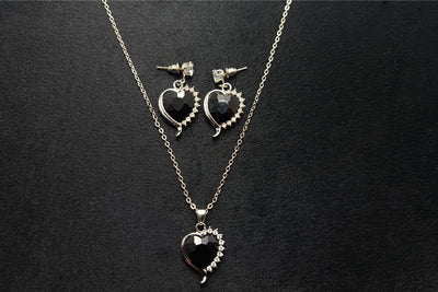 Heart Shaped Necklace With Earring Set 925