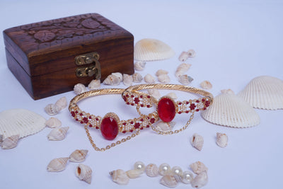 Gorgeous Design Gold Plated Kara Set